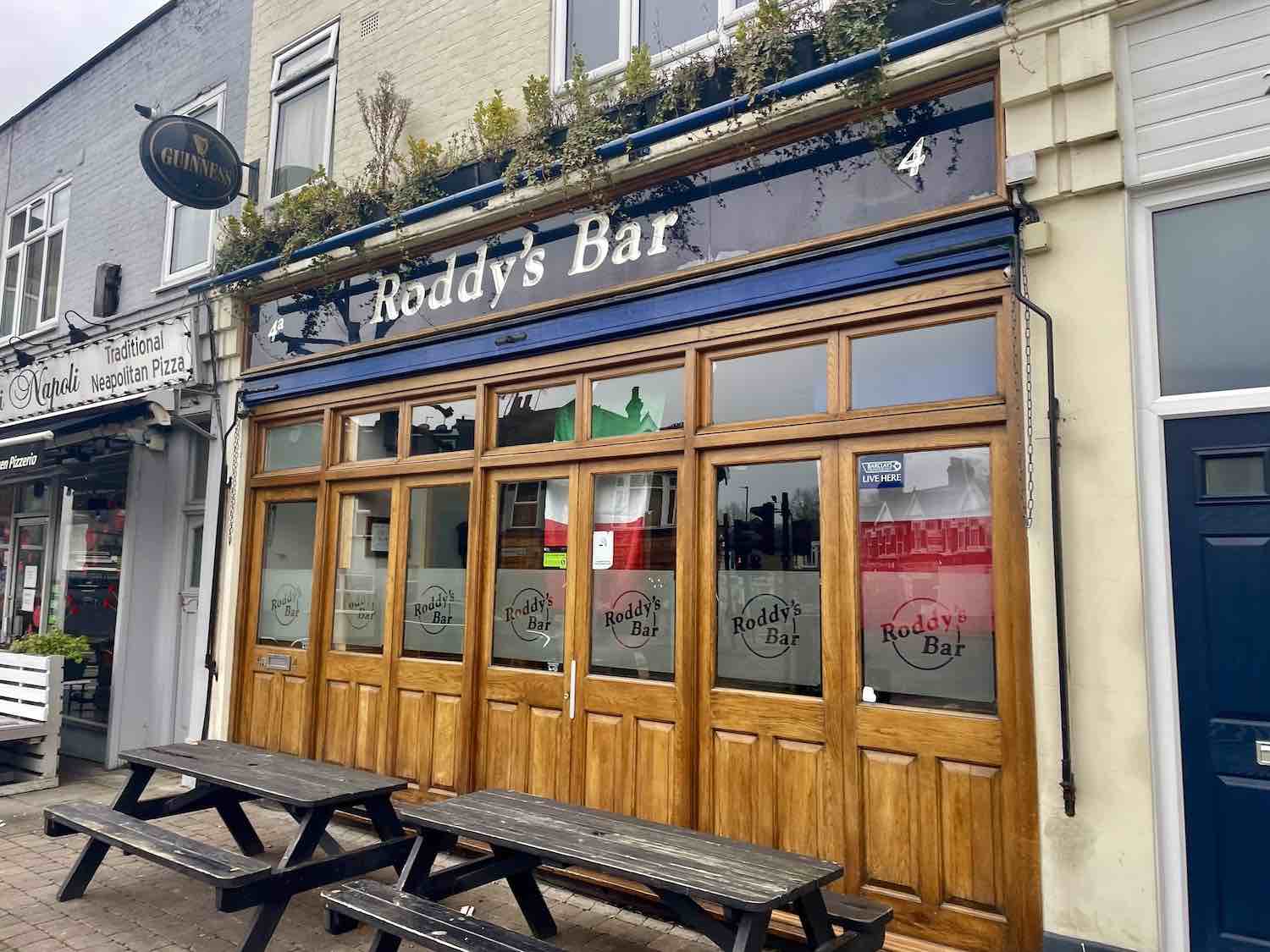 Roddy's Bar in London